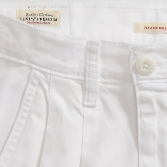 Levi's® PremiumBALLOON LEG WOMEN'S PANT “25 X 28”
